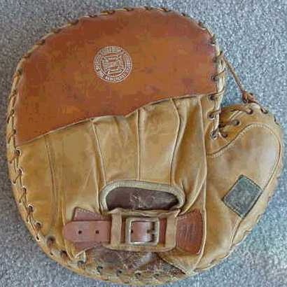 Spalding Decker Patent Catchers Mitt Back